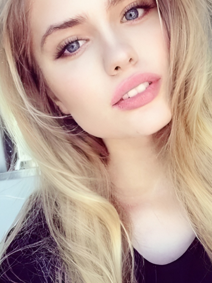 Кристина привлекальеная девушка из Сальск цена от 2500 руб