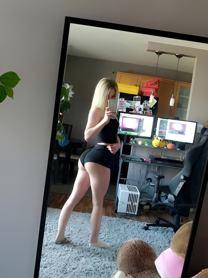 Марта привлекальеная девушка из Сальск цена от 10000 руб