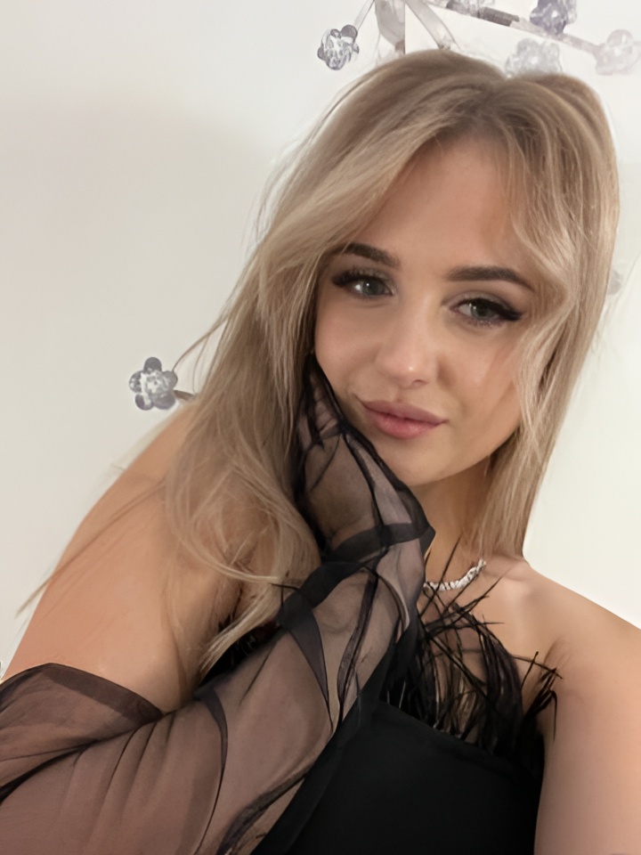 Индивидуалка Оксана, доступна для личного знакомства от 10000 руб