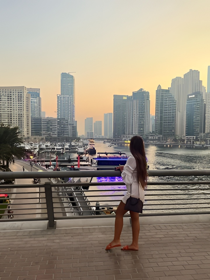 Сарра привлекальеная девушка из Сальск цена от 1500 руб