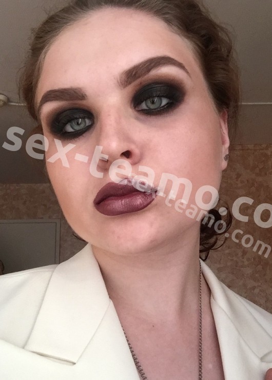 Елена привлекательная девушка из Сальск цена от 3000 руб