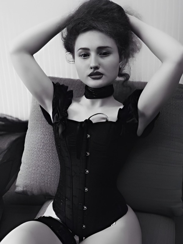 Ольга привлекательная девушка из Сальск цена от 3000 руб