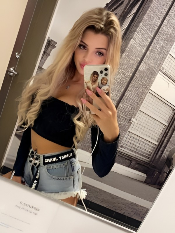 Роксана привлекательная девушка из Сальск цена от 10000 руб