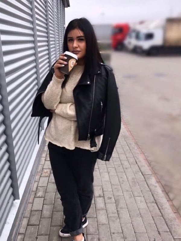 🎥 Алина привлекательная девушка из Сальск цена от 5000 руб